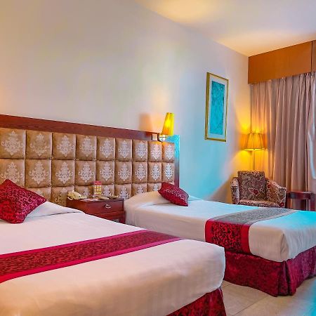 Crown Vista Hotel Нагоя Экстерьер фото