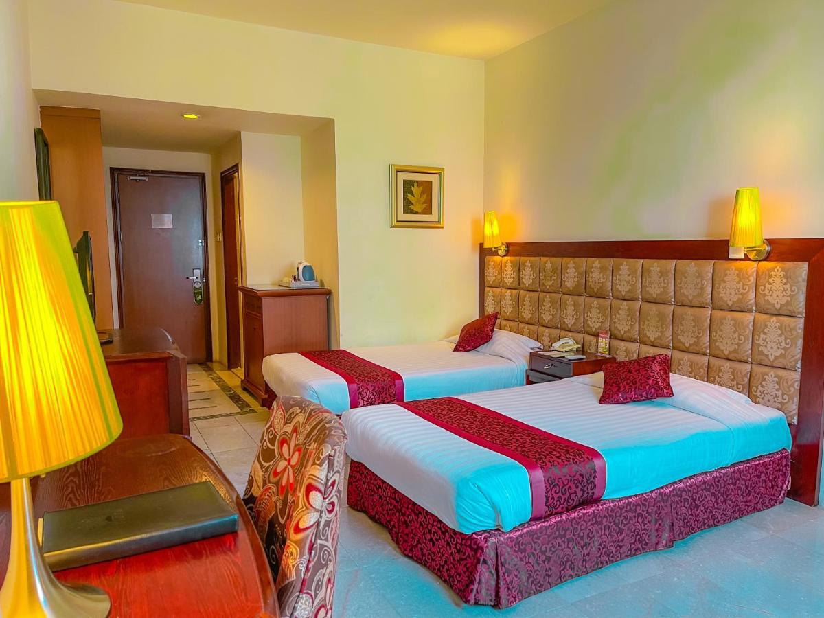 Crown Vista Hotel Нагоя Экстерьер фото