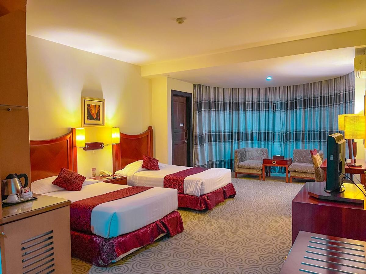 Crown Vista Hotel Нагоя Экстерьер фото