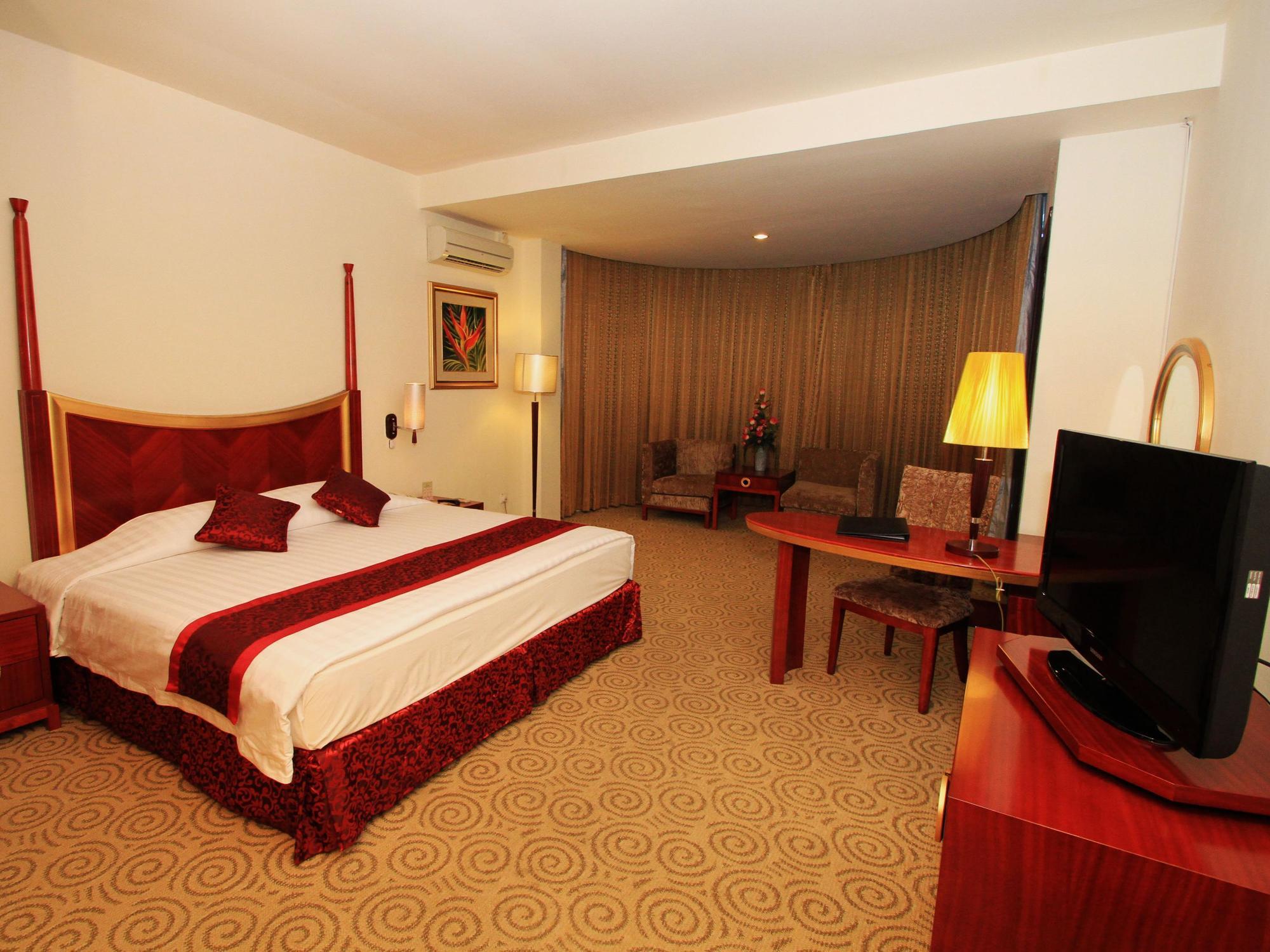 Crown Vista Hotel Нагоя Экстерьер фото