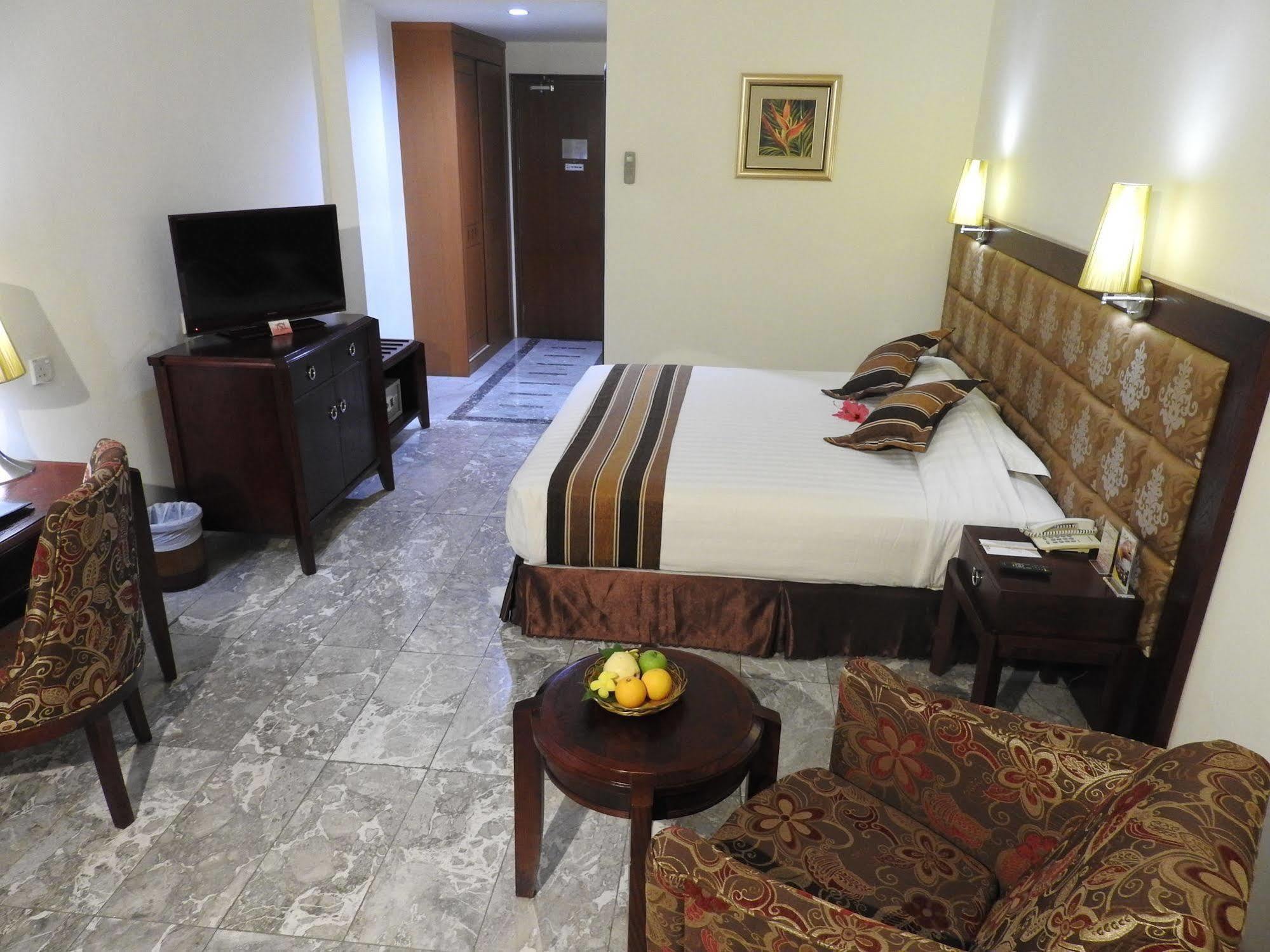 Crown Vista Hotel Нагоя Экстерьер фото